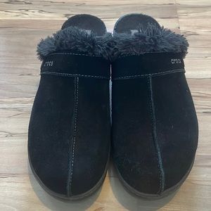 Crocs Black Suede Fur Lined Clogs